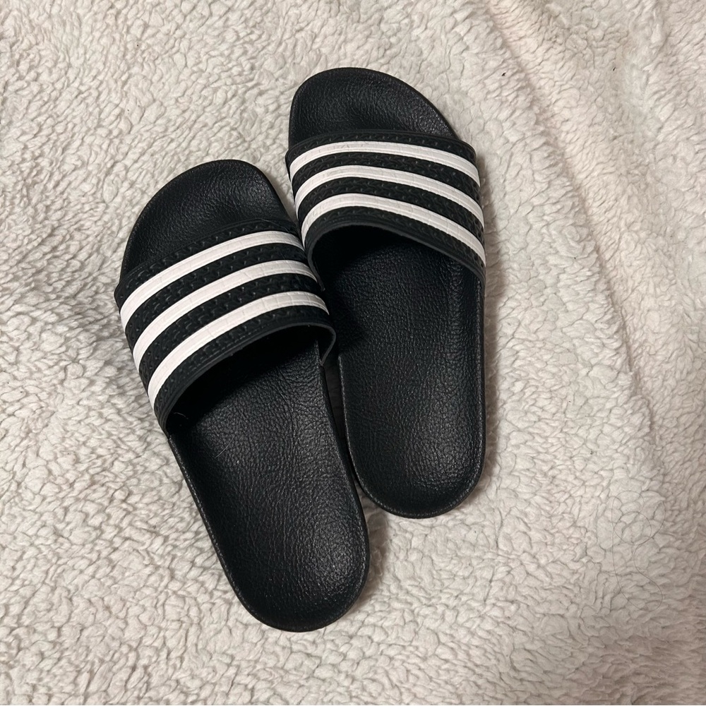 Adidas Slides ⚽️